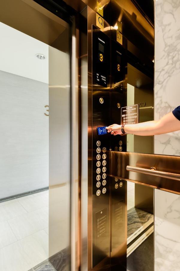Apartment Metropole Saigon Suites