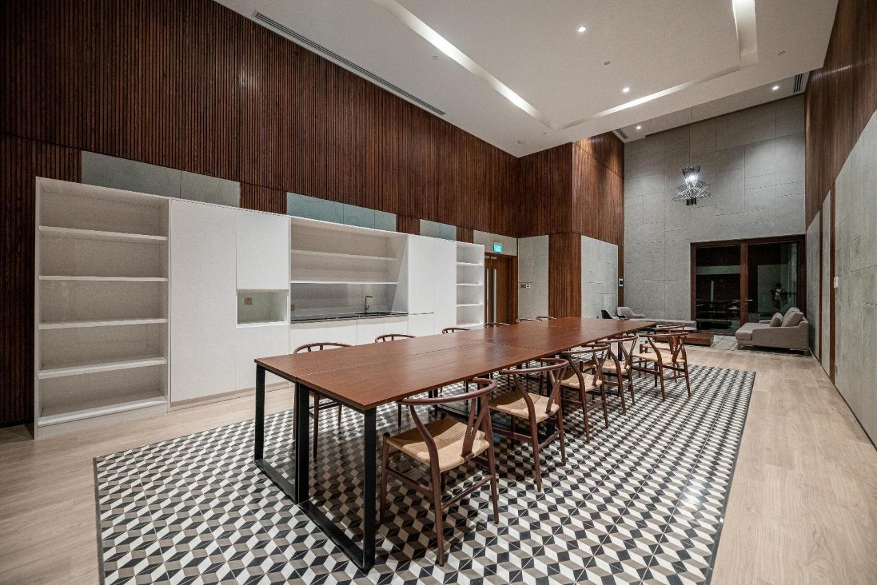 Metropole Saigon Suites